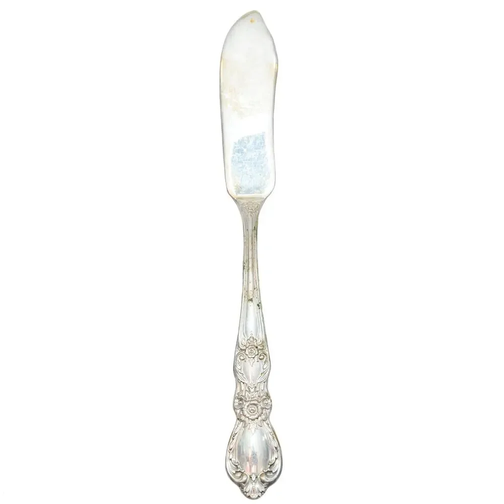 1847 Rogers Bros IS Heritage Silver Plate Butter Knife
